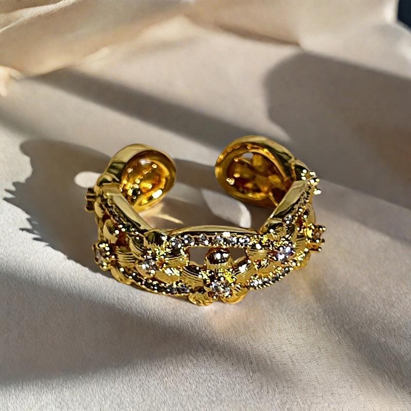 Blind Box Paar, Pfirsichblüten Tropföl Schmetterlingsring, Mittelalterliches Französisches Retro Nischendesign, Leichter Luxusring für Frauen