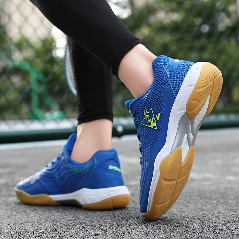 36-45 Couple Plus Size Shock-absorbing Anti Slip Wear-resistant Breathable Fashionable Sports Tennis Shoes Badminton Shoes