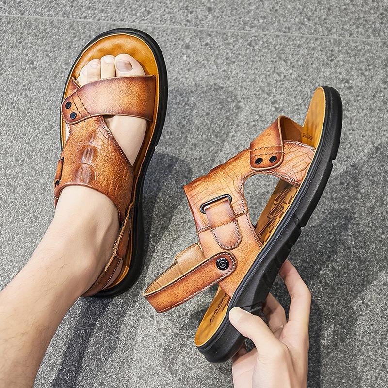 Fashion Summer Fashion Leather Men's Sandals Designer New Slip-on Soft Sole Outdoor Beach Man Shoes Indoor Casual Male Slippers
