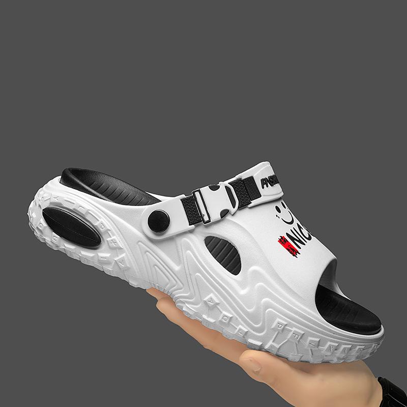 Summer new niche two wear sandals fashionable and versatile personality thick bottom stepping on shit feeling comfortable one-word drag non-slip sand