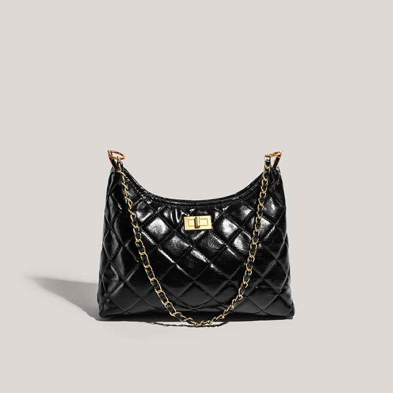 Underarm bag large capacity new niche diamond chain bag fashionable shoulder messenger bag