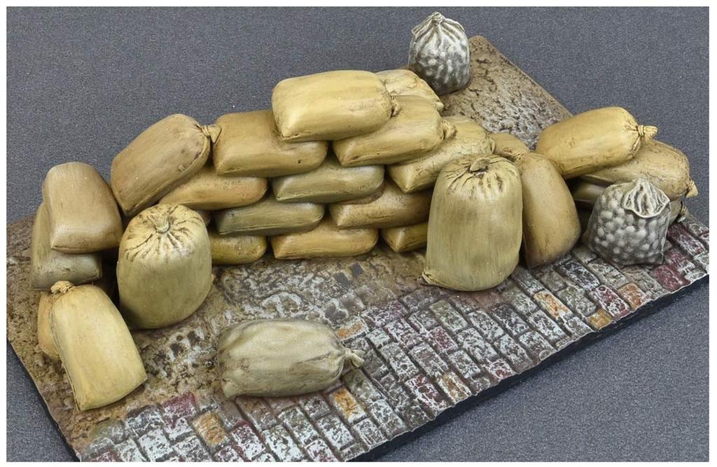 Miniart Scale Burlap Sack Set Plastic Model MA35586 1/35 (for sand, cement, vegetables, flour, seeds, etc.)