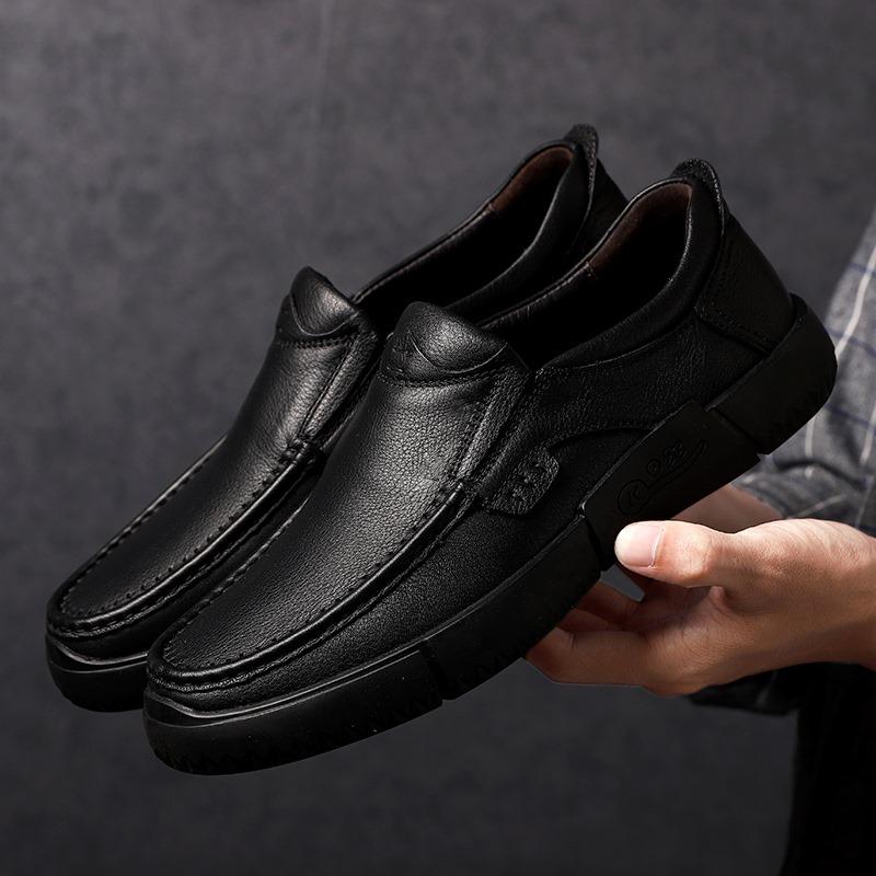 Fashion Comfortable Men's Genuine Leather Loafers Soft-Soled Slip-On Flats Versatile Casual Business Shoes Formal Leather Business Shoes