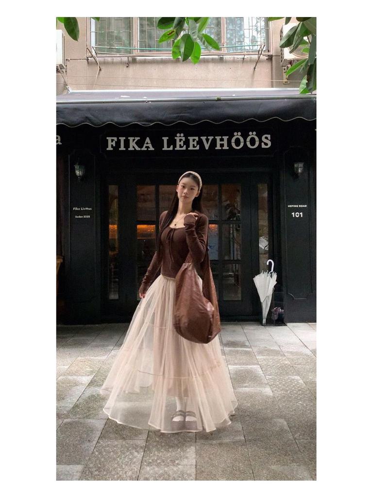 Women's Slim Fit Solid Color Long-Sleeve T-Shirt - Stylish Autumn Casual Top