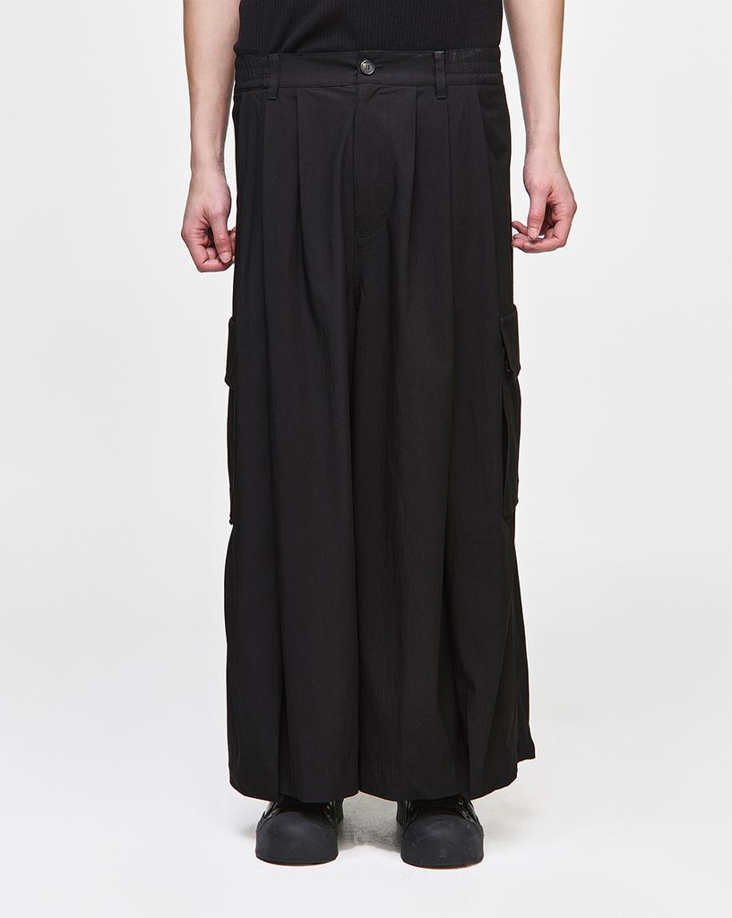 Songjio Homme Multi-Pleated Crop Cargo Pants Black Sh5Pt515Bk