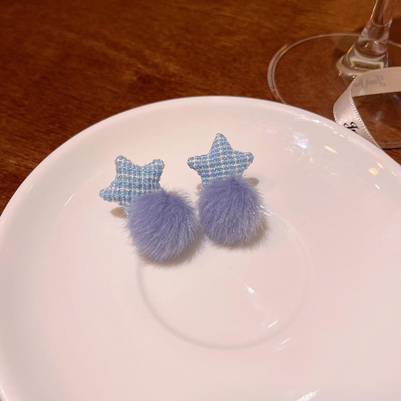 

Модні сережки зі зірками Sweet Hairball Flocking для жінок 1 pair синій