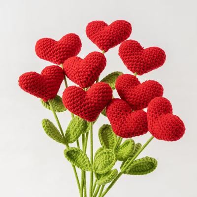 Ramo de Corazones de Crochet Hecho a Mano Hilo Amor Flores Con Tallos Verdes Para Día de San Valentín Día de la Madre Regalos de Cumpleaños