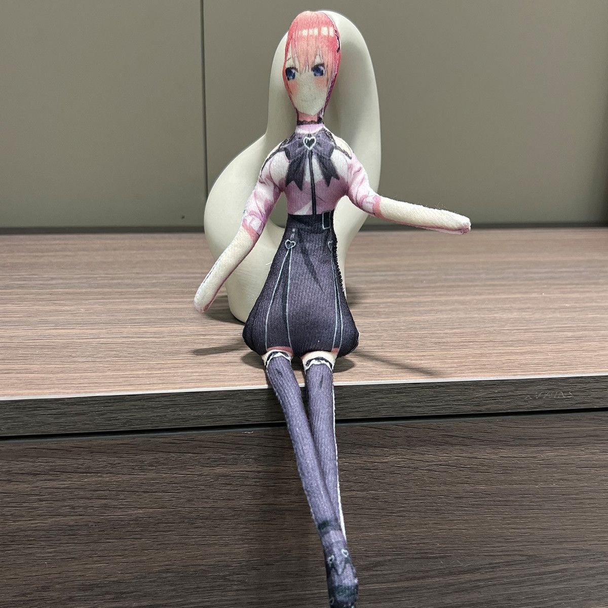 28cm Ichika Nakano Nino Nakano Peluche avec Corps Squelettique Pelucheuse Faite à la Main Objet de Collection Cadeau Décoration de Bureau Dropshipping 28cm
