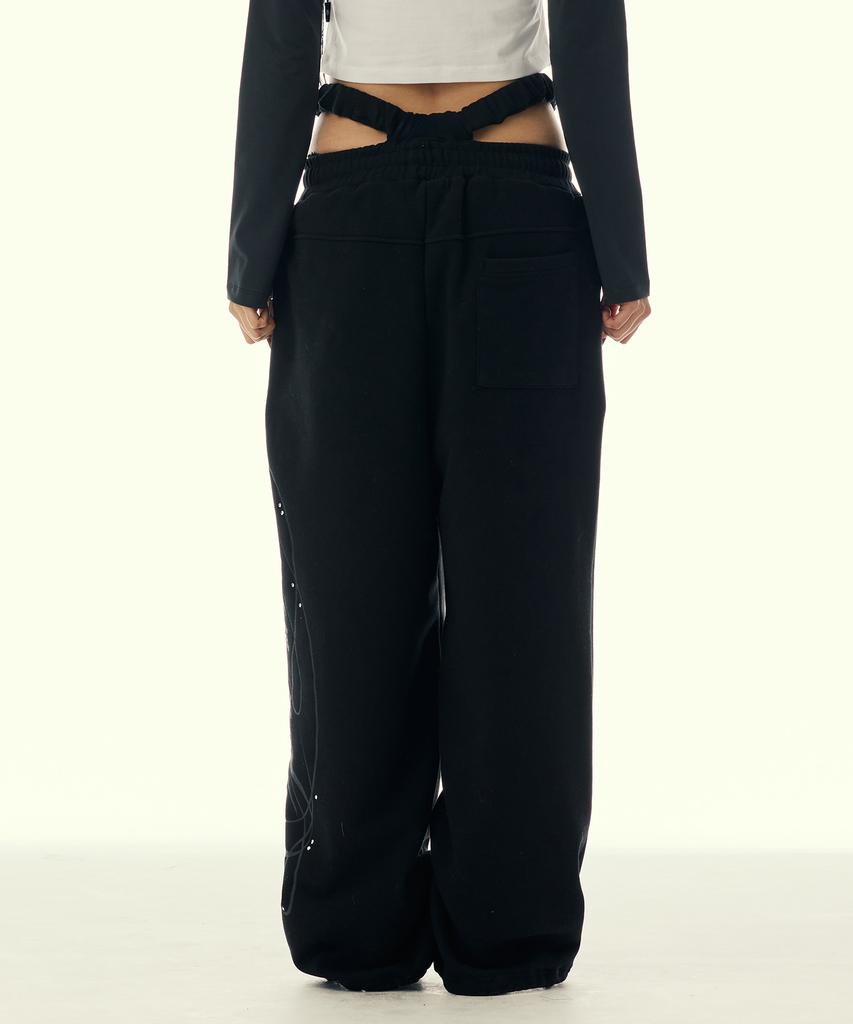 Gillaakaibeu Cut-Out Double Waist Sweat Pants_Black