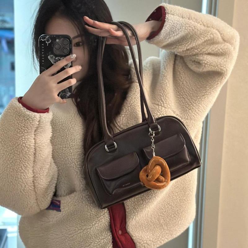 

Retro Oil Wax Leather Multi-Pocket Bowling Tote for Women (2025)