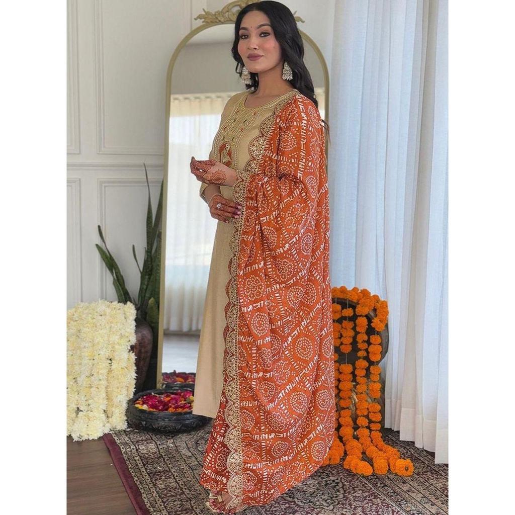 Presenting New Roman Fabric beautiful suit set