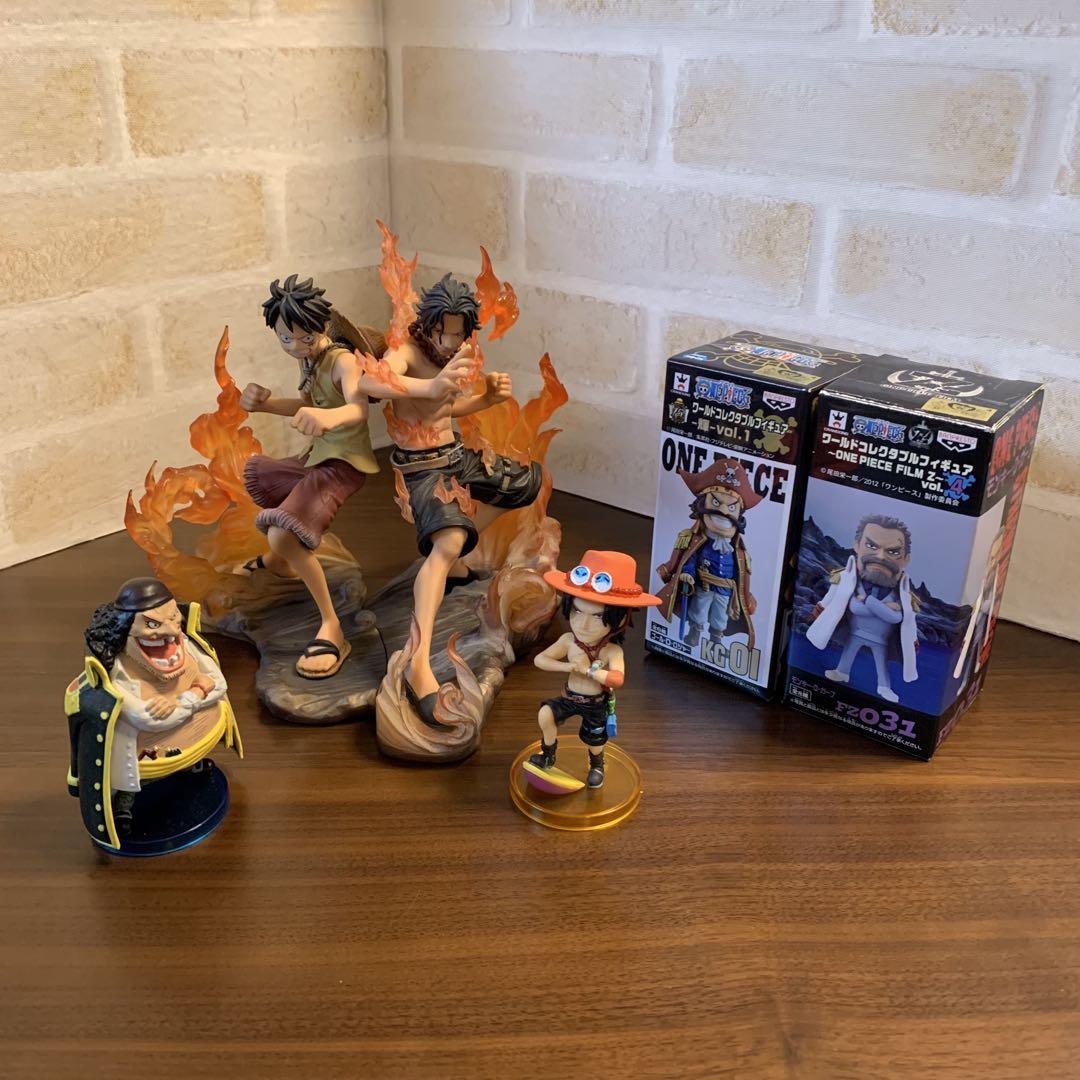 

[Б/У] Фигурки One Piece World Collectible Figures Луффи Эйс Тич Гарп Роджер