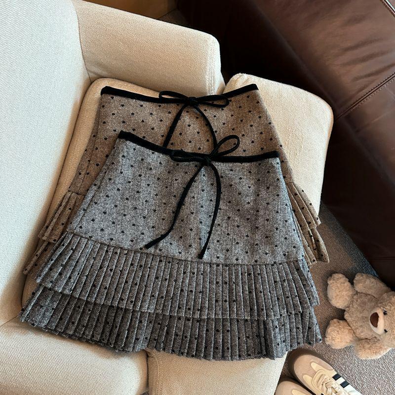 Women's High-Waist Polka Dot Woolen Pleated A-line Short Skirt for Autumn/Winter