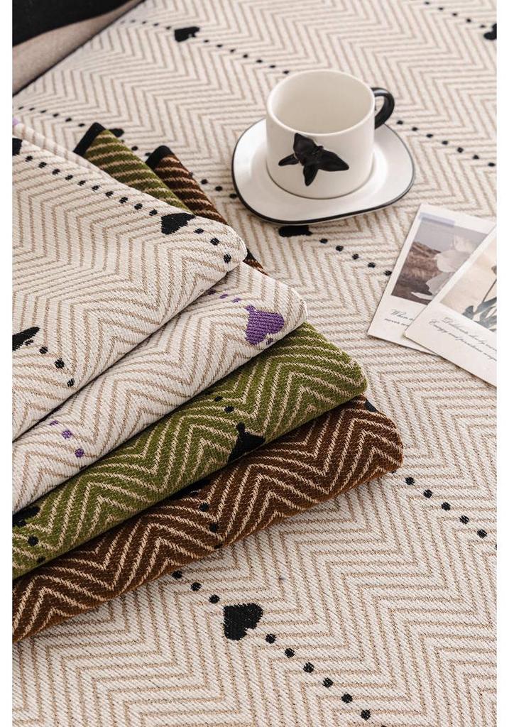 French Retro Irregular Non-Slip Sofa Cushion - All-Season Universal 2025 Cover