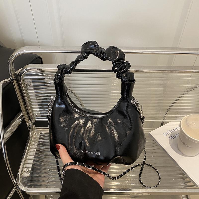 

Trend pleated chain temperament spring new underarm bag women s versatile solid color casual commuting niche messenger bag чёрный