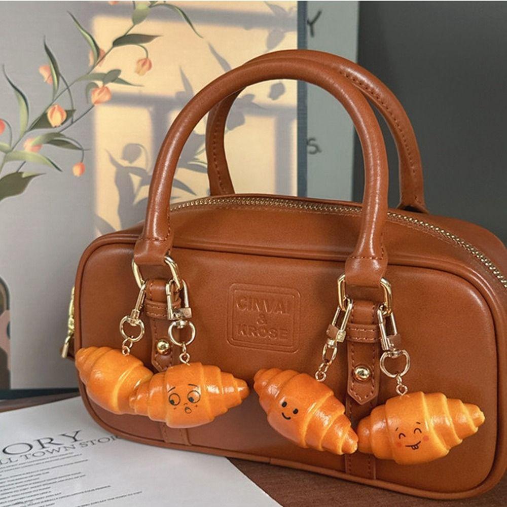 Keyring Alkaline Bread Pendant Pretzel Croissant Bag Accessory Simulated Food Key Chain  Couple