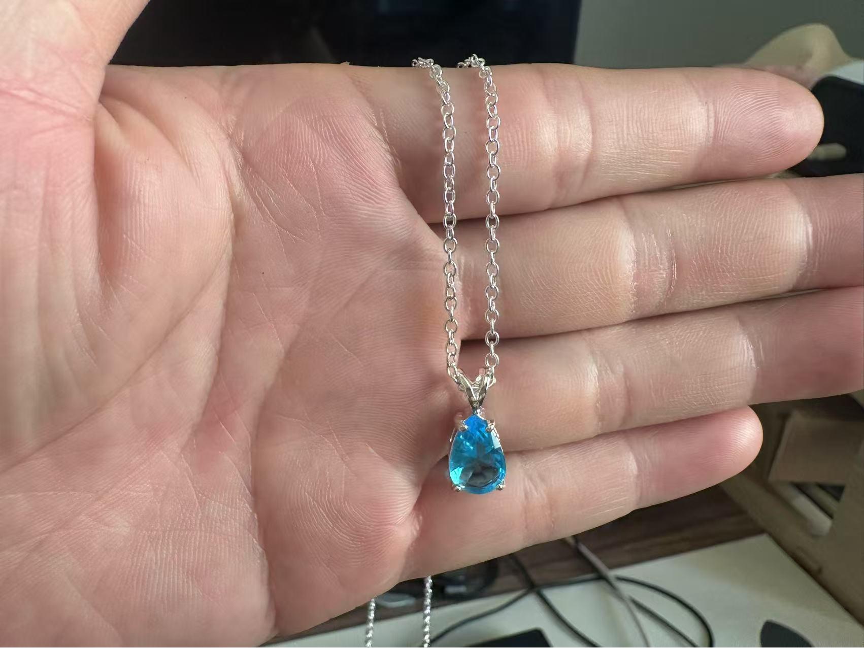 

Трендовое женское ожерелье из сплава с инкрустацией цирконом в форме капли воды 2023 года - Простые модные украшения в корейском стиле