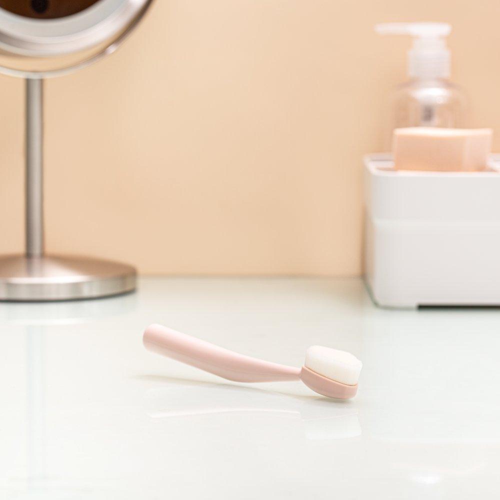 Soft Cleansing Brush