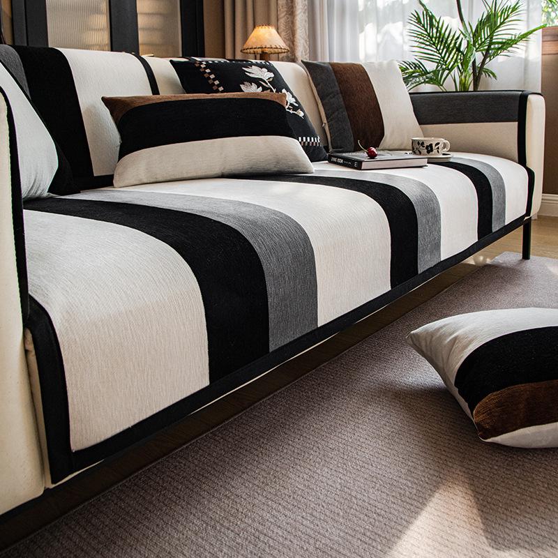 

New High-End Sofa Cushion, Universal In All Seasons, Medium And Ancient Style, Straight Row Seat Cushion, Non-Slip Sofa Cover Cover Cloth 70*70cm