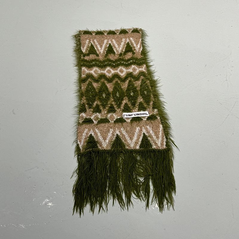 

Autumn and winter new ethnic style contrasting color scarf women s high-end jacquard thickened warm wool fringed shawl scarf 25*160CM зелений