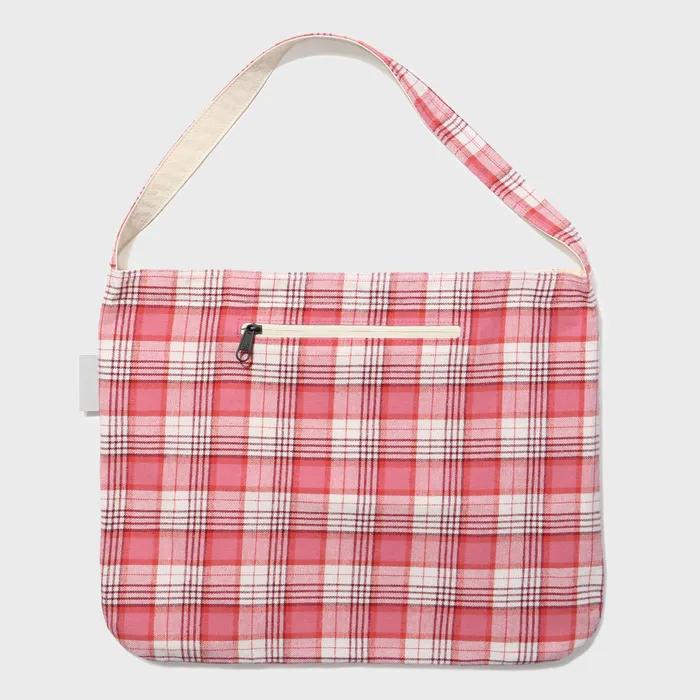 SIO Reversible Shoulder Bag _ Pink Check & Ivory