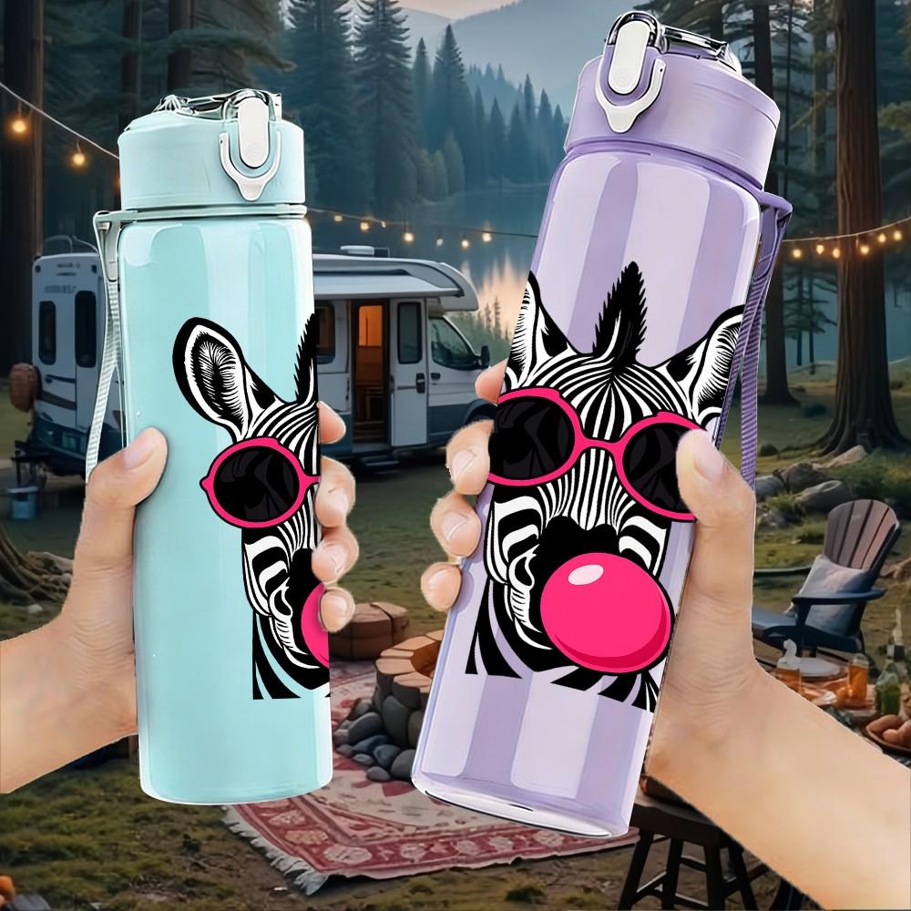 1PC Zebra With Pink Lollipop Print 750ml Color Plastic Sports Water Bottle Leakproof Flip Straw Lid Suitable for Sports Office Home Use