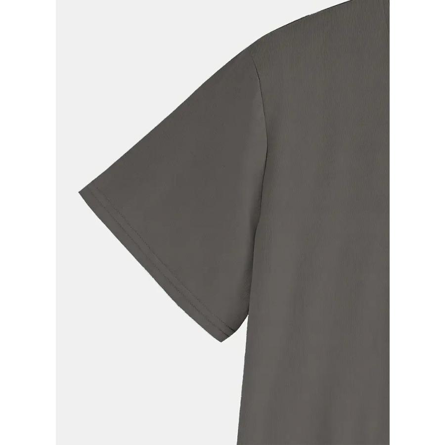 Men's Classic Motorcycle Graphic T-Shirt - "I'M NOT OLD I'M A CLASSIC" Print, Round Neck, Short Sleeve, Casual Summer Tee Relaxed Fit, Vibrant Graphic