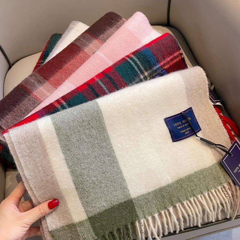 Dark green plaid pure wool scarf women's winter British classic plaid men's cashmere scarf thickened to keep warm