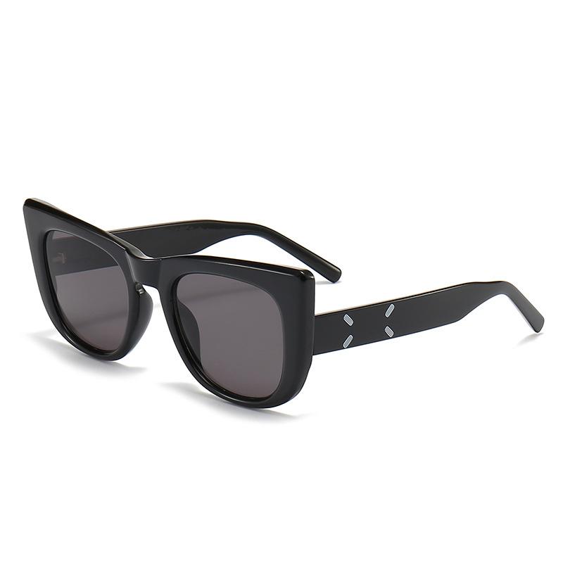 

Casual Style Elegant Sunglasses For Sun Protection And Outdoor Activities StyleA