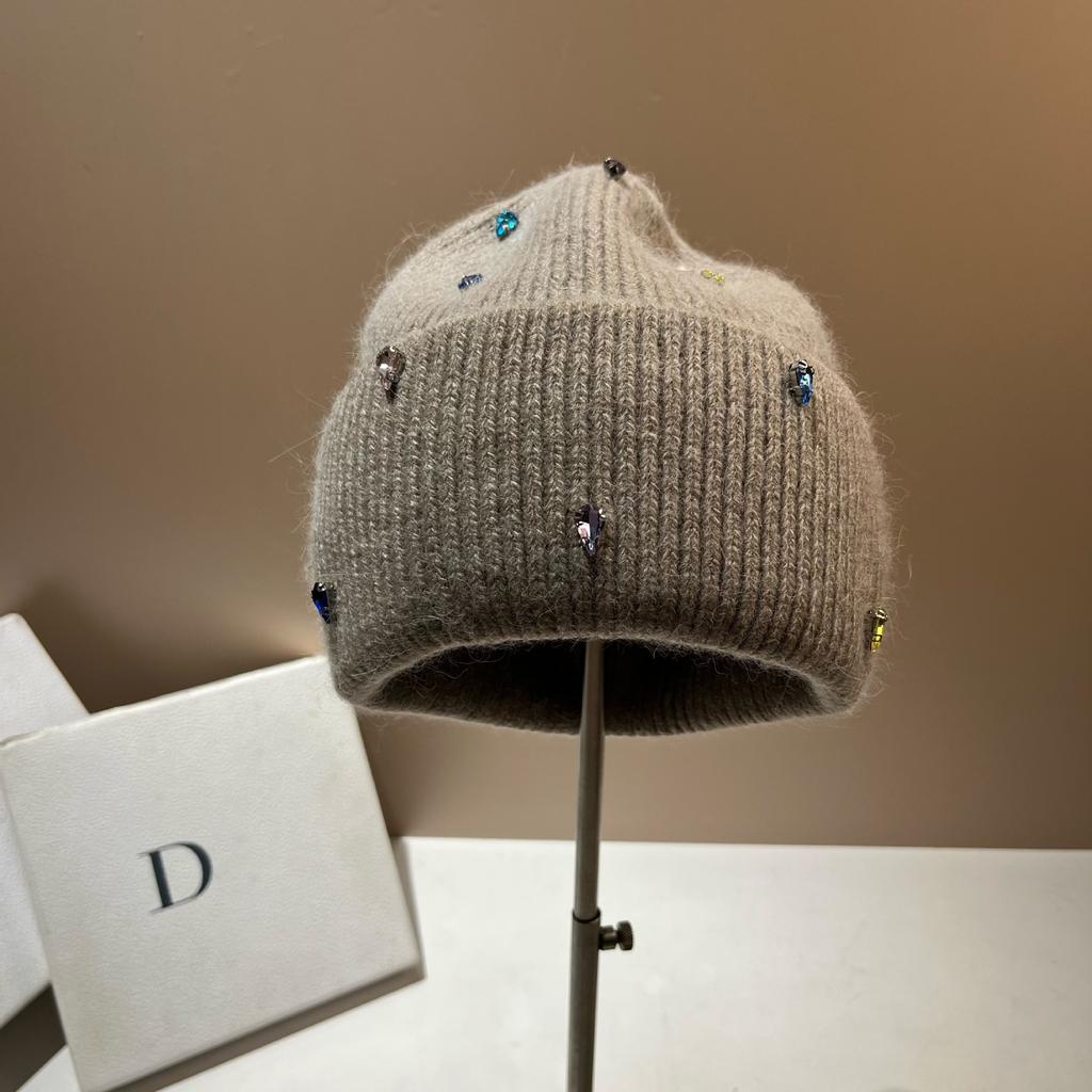 Paris Colored Diamond Light Luxury Winter Rabbit Fur Knitted Hat Personalized Youth Colorful Sweet Cool Design Wool Hat