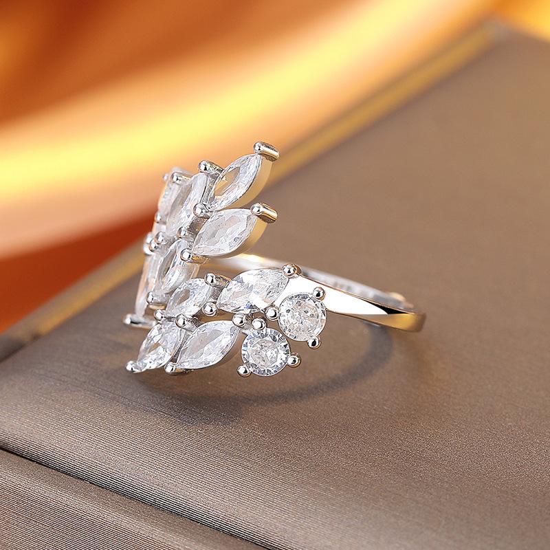 High-End Zircon Leaf Open Ring - Luxury Niche Design, Cool & Stylish Fashion Accessory