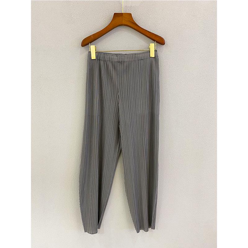 Versatile Pleated Women's Slimming Harem Pants - Loose, Thin, Nine-Point Summer Style