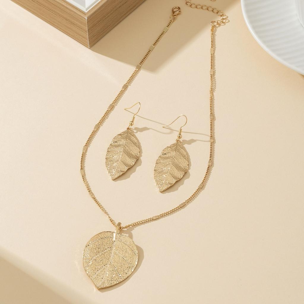 Naszyjnik z liściem Szlachetny Retro Długi Naszyjnik Zestaw Kolczyków Gorąca Sprzedaż Biżuteria