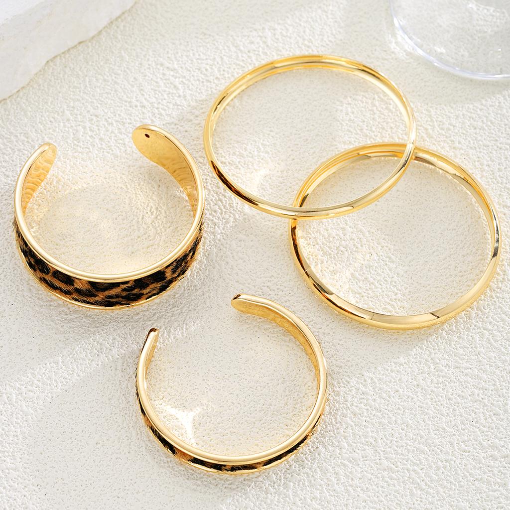 17KM 4 Piece Leopard Print Free Smooth Surface Bangle Fashion Jewelry Set Women Trendy Shiny Daily Party Accessory Decorative Gift