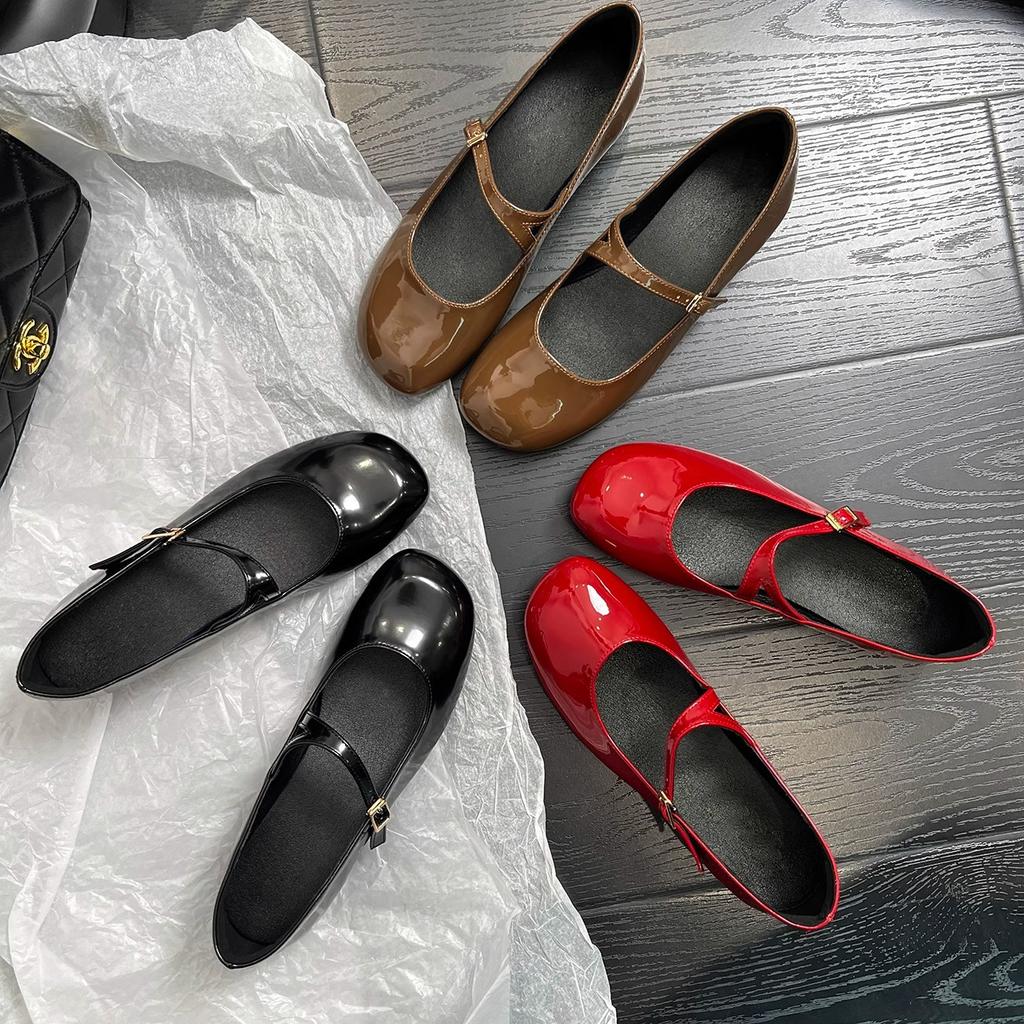 Repérez les deuxièmes cheveux ! Mode polyvalent nouvelle version coréenne niche haut de gamme boucle cuir verni talon épais Mary Jane chaussures pour femmes simple