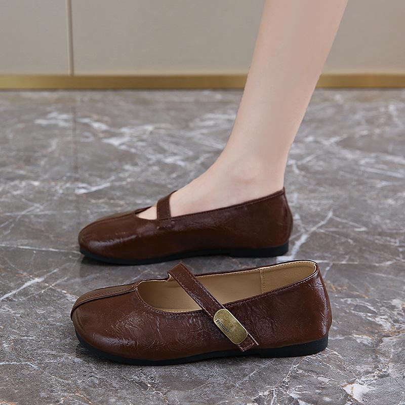 French ballet flat shoes women's summer 2025 new models with skirts Mary Jane shoes ladyshoes Doudou shoes evening shoes