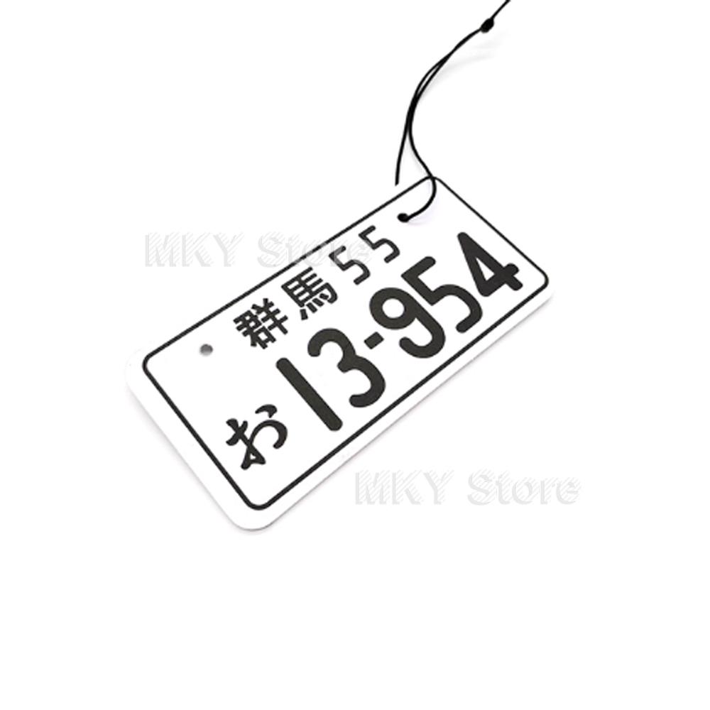 Yüksek Kaliteli Araba Hava Spreyi Asılı Oto Dikiz Aynası Parfüm JDM Yarış Stili Araba Plakası Katı