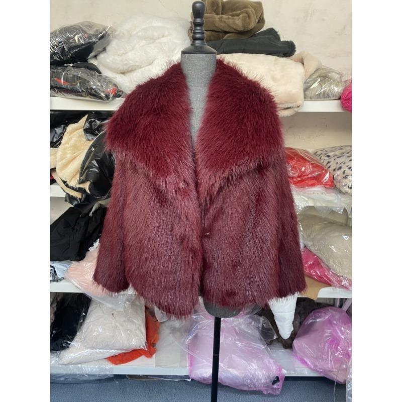 Women's Beige Faux Fur Cropped Coat Lapel Long Sleeve Warm Winter Jacket
