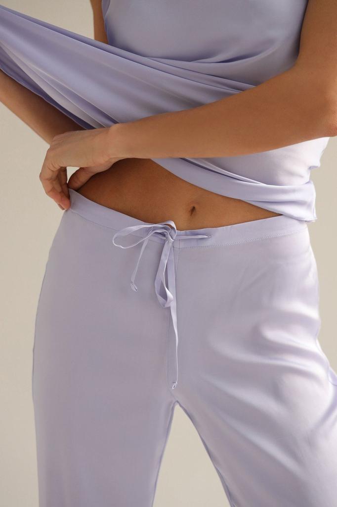 A stabilit: Top și pantaloni Volf german (95609)