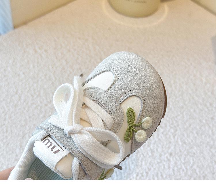 Girls' Spring/Autumn 2025 Cherry Embroidered Sneakers - Soft, Non-slip Casual Shoes