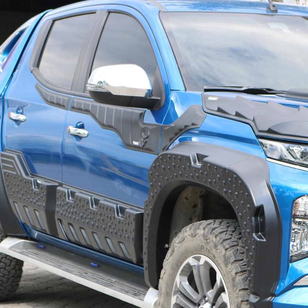 Верхние молдинги дверей 2019-2025 (6 шт, ABS) для Mitsubishi L200
