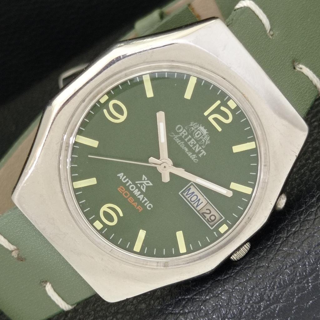 

AUTOMATIC VINTAGE ORIENT 46941 JAPAN MENS GREEN COLOR DIAL WATCH a500742-5 R154-a500742