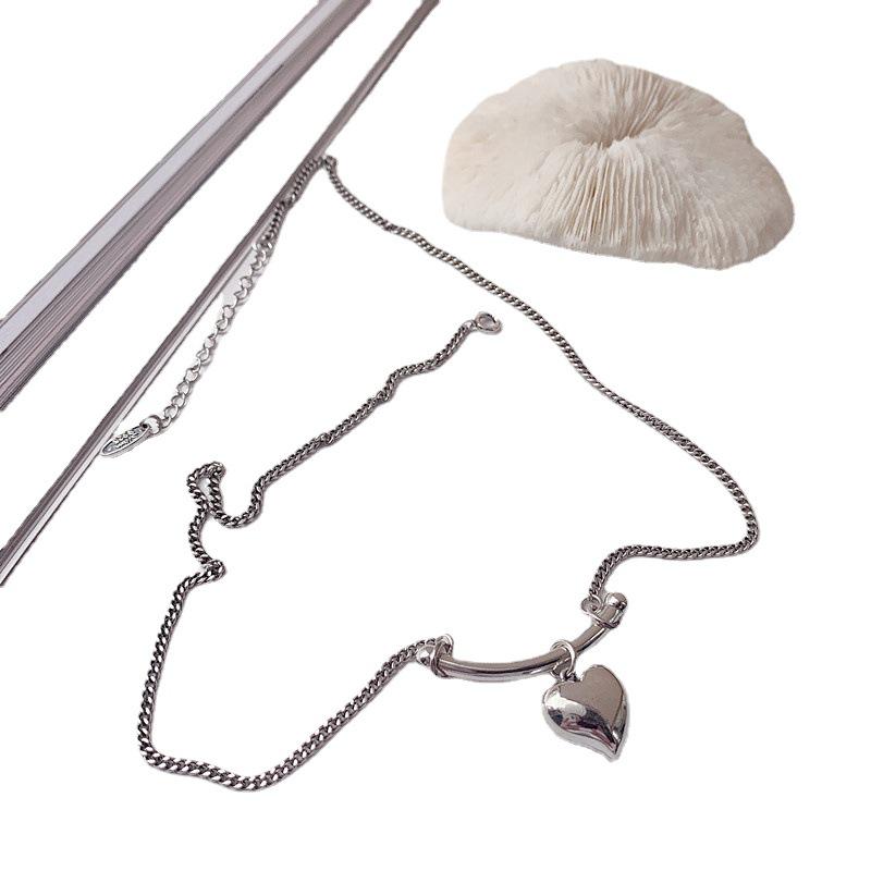 Korean Style Retro Love Heart Necklace - Trendy, Simple Clavicle Chain for Women's Fashion