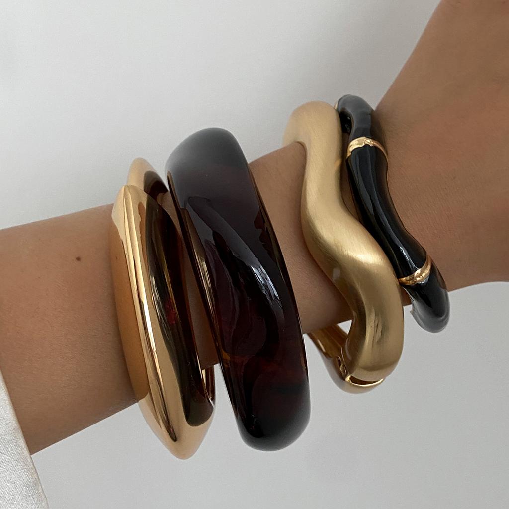 Ingemark 4 Styles Classic Irregular Resin Acrylic Bracelets for Women On Hand Vintage Spring Open Bangle Couple Jewelry Gift