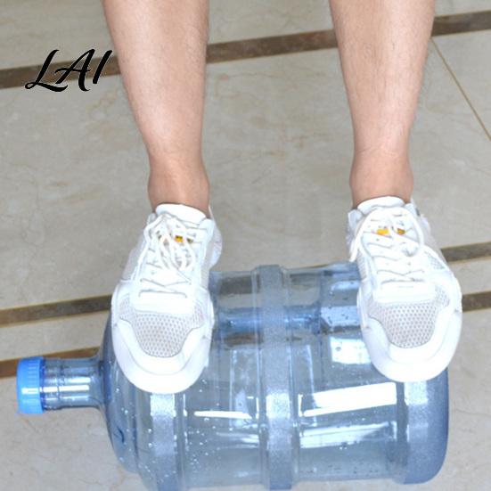 Heavy Duty Plastic Water Jug Reusable with Handle And Screw Top 3.78L Capacity Food Grade Dispenser Portable Bottle for Home Office Easy Carry