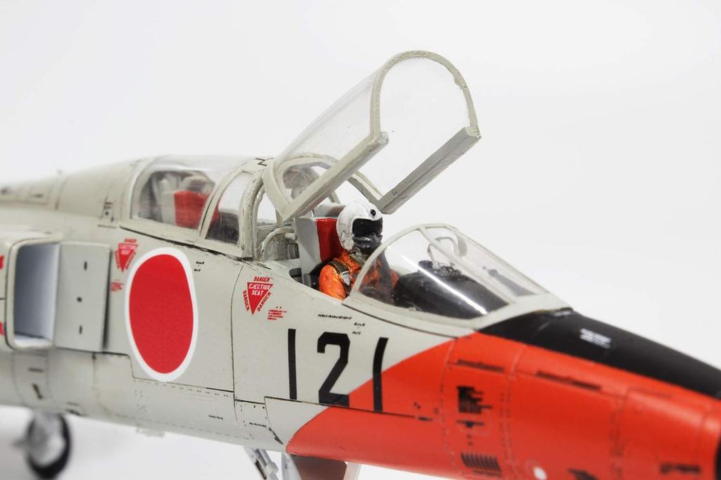 Platts Air Force Training Aircraft Early Type with Pilot Figure Plastic Model 1/72 Self-Defense T-2 AC-44