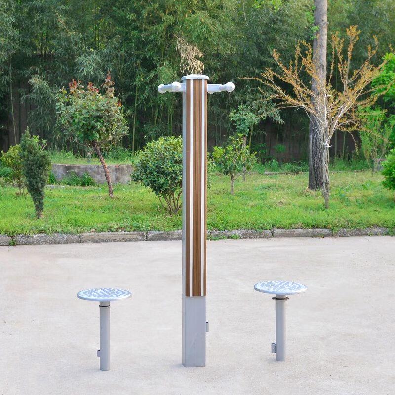 Yan Ziran Outdoor Fitness Station