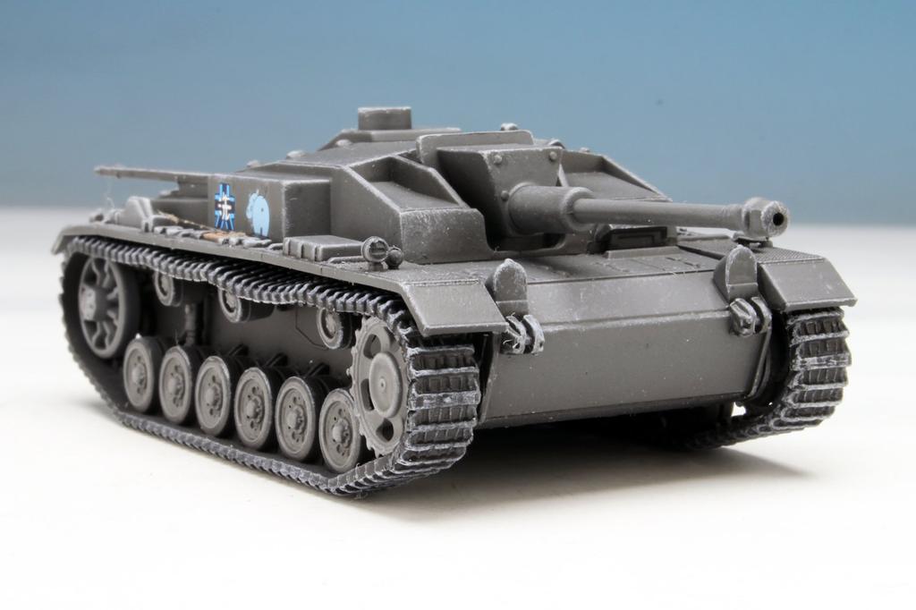 Platz Girls Panzer the Movie StuG III F Hippo Team Scale Plastic Model Kit & Ausf. (Movie Version) 1/72 GP72-14