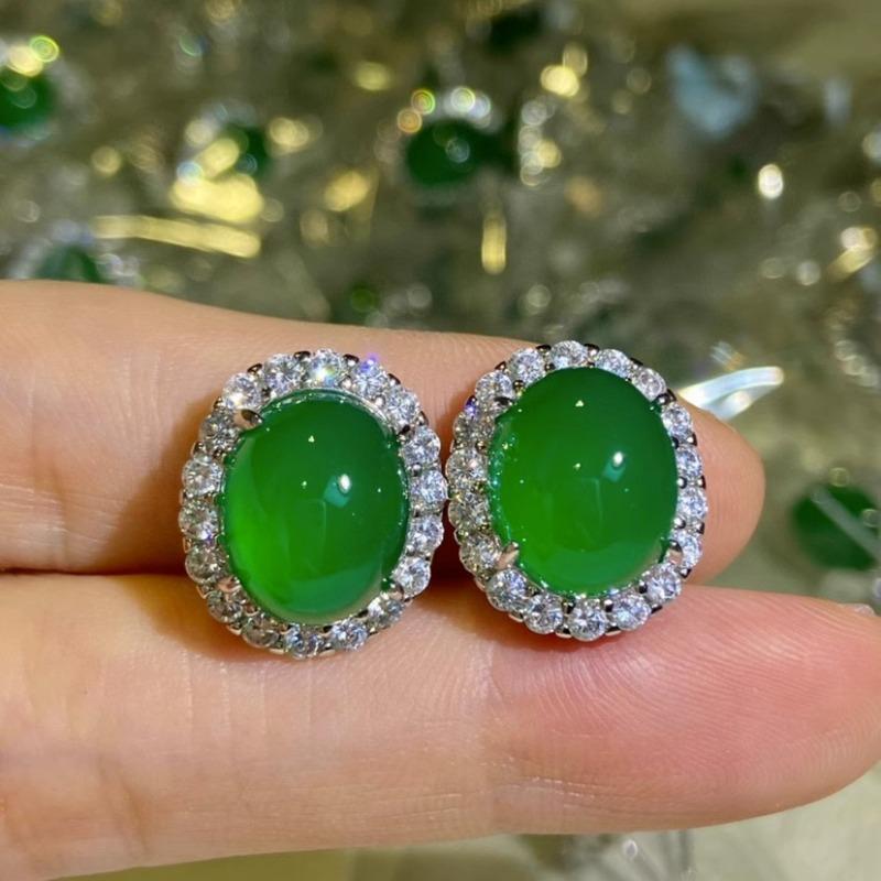 Simple Natural Light Green Chalcedony Egg Surface Stud Earrings Versatile Green Jade Agate Women's Earrings Pendant Jewelry