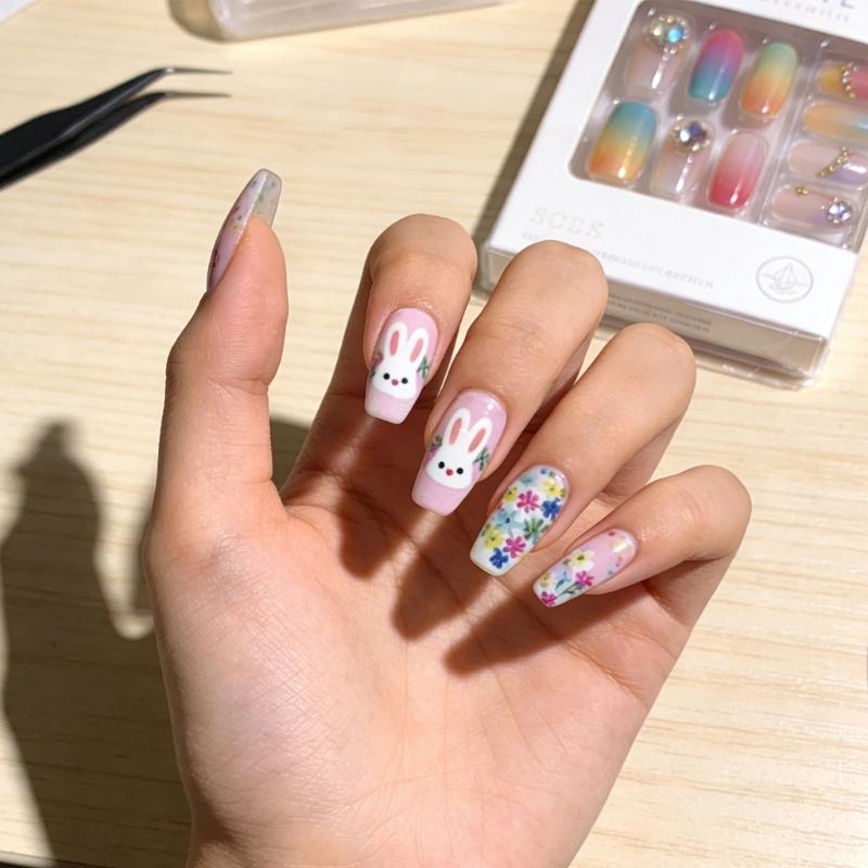 ABS Material Short Square Artificial Nail Featuring Rabbit Patterns And Floral Art For Festive Occasions
